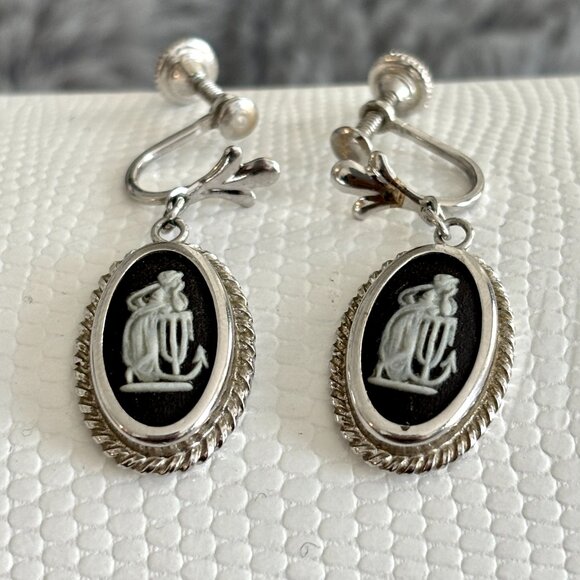 Wedgwood Jewelry - Vintage Black Wedgewood Sterling  Cameo screw back Earrings